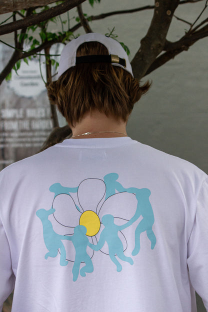 Ring Around the Daisy Tee